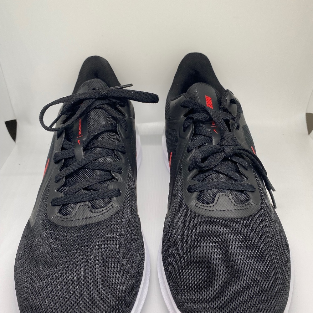 BRAND NIKE NEW  NO BOX RUNNING MEN'S SHOES